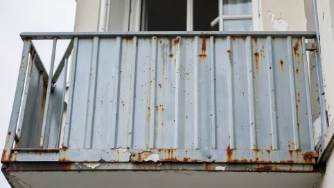 czoło balkonu z blachy